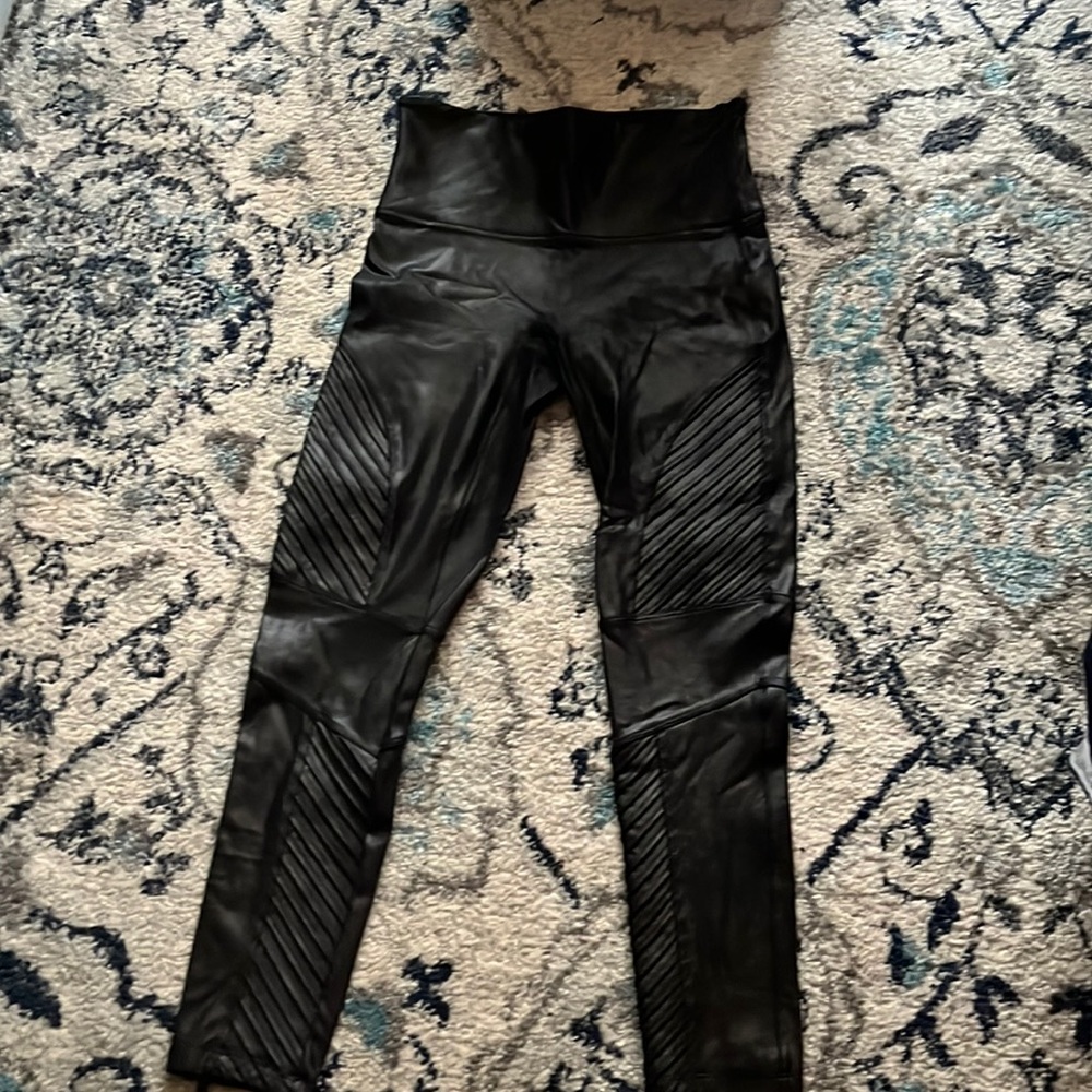 Spank Moro Legging!